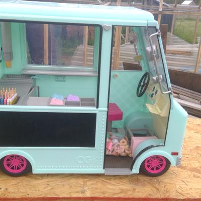 Our Generation Ice Cream Truck Toy