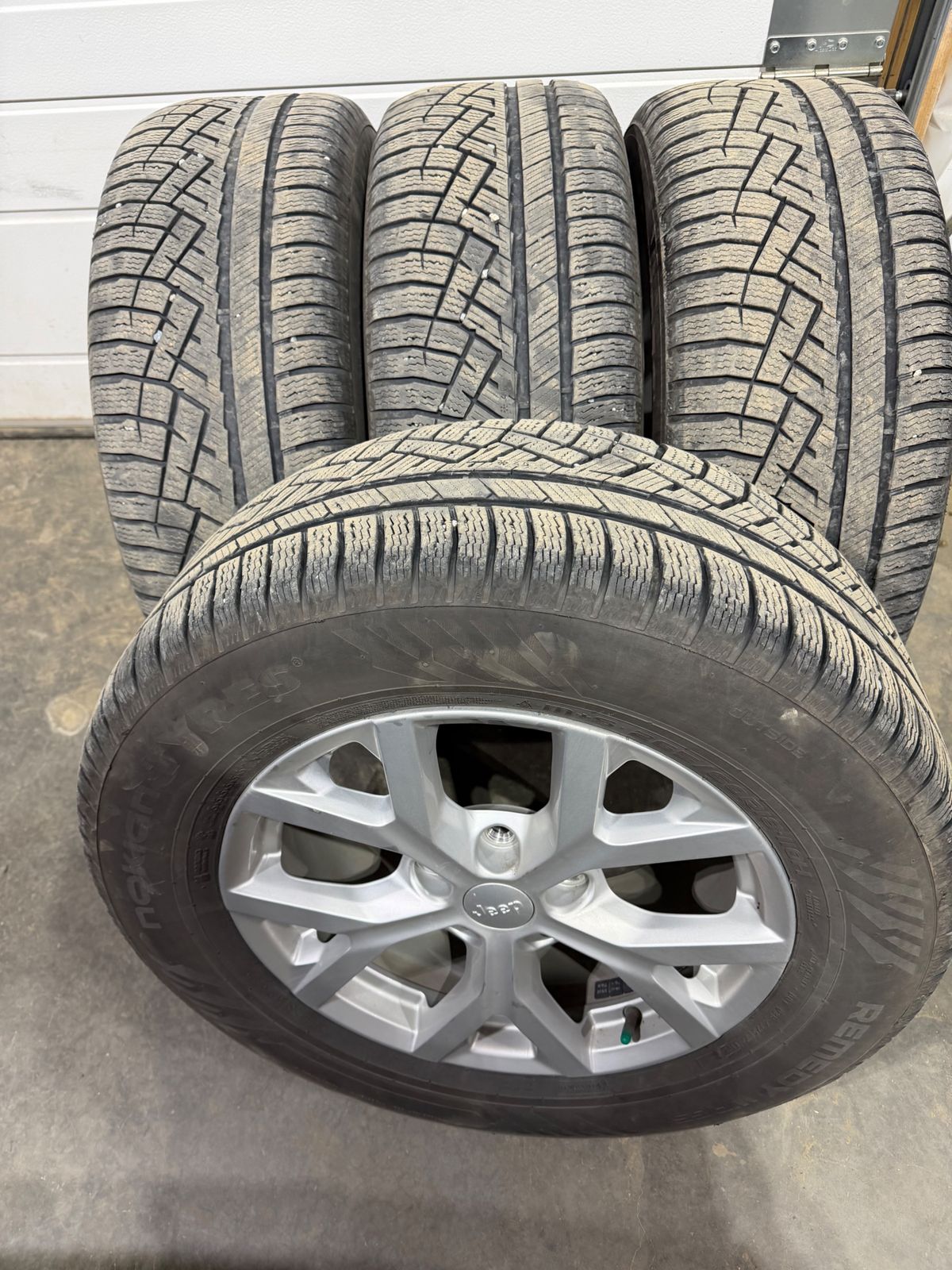 Nokian Tyres All Season 265/60R18, 15,000 Miles - photo 1 of 10